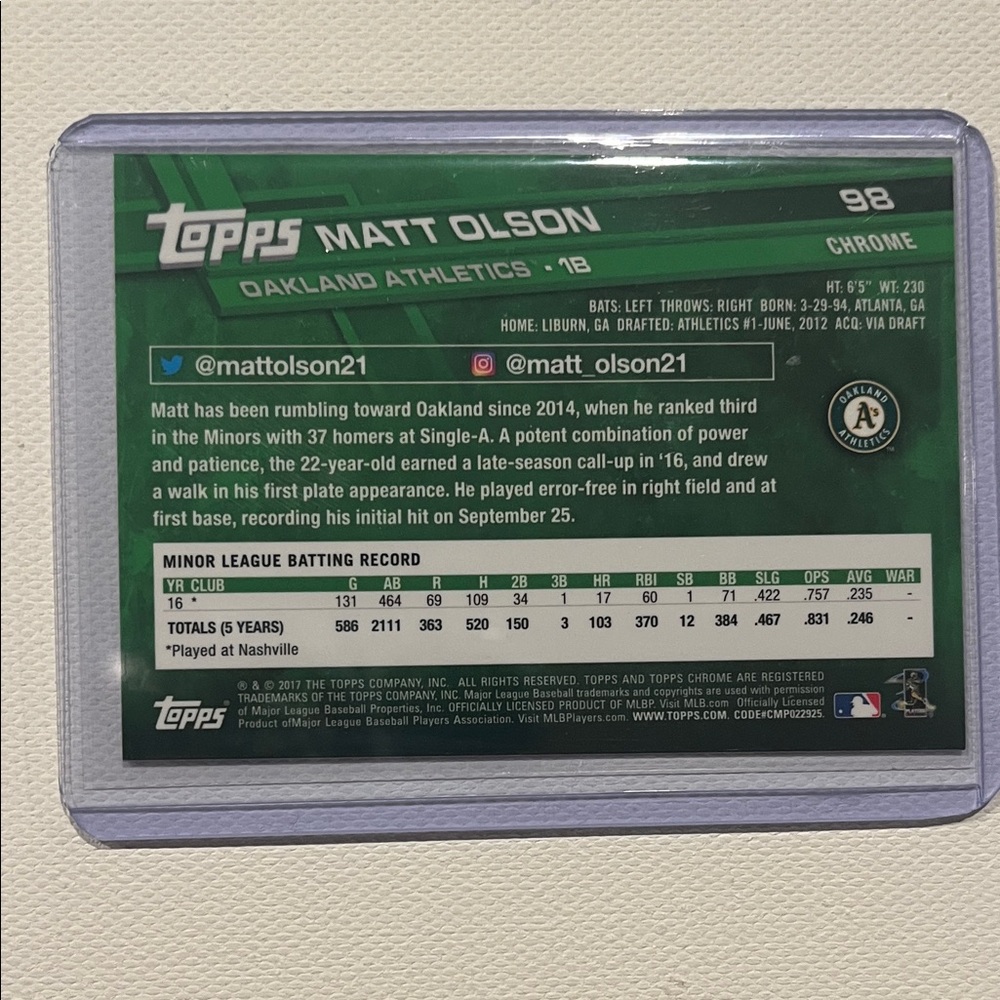 2017 Topps Chrome Matt Olson (RC) Refractor #98 - Picture 2 of 2
